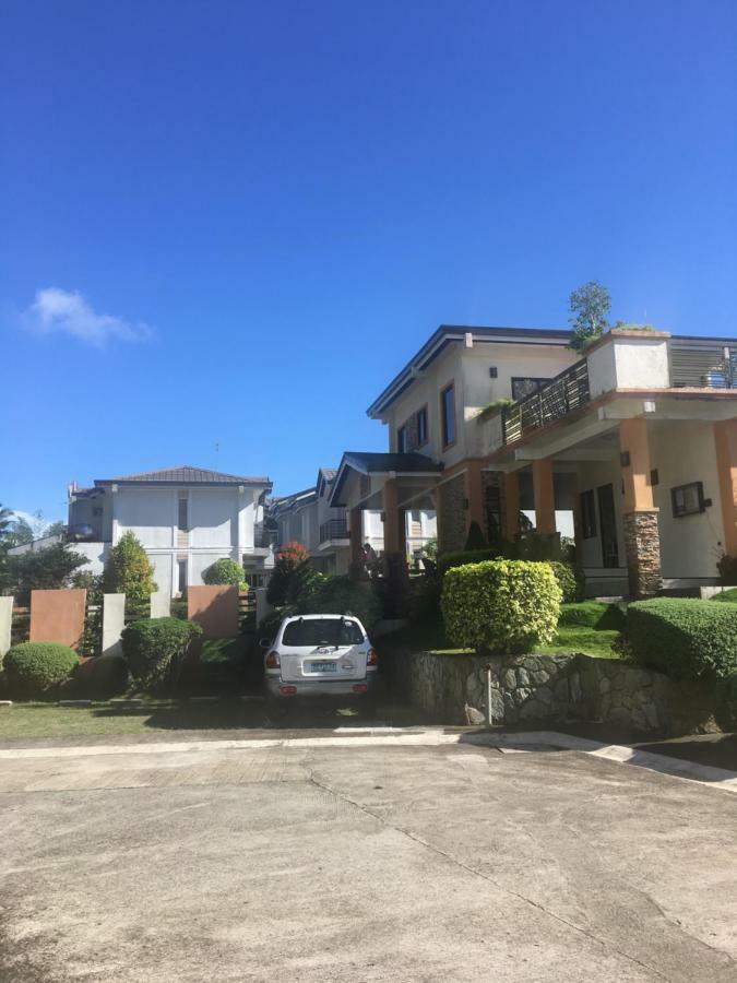 Tagaytay Hampton Villa Tagaytay City Bagian luar foto